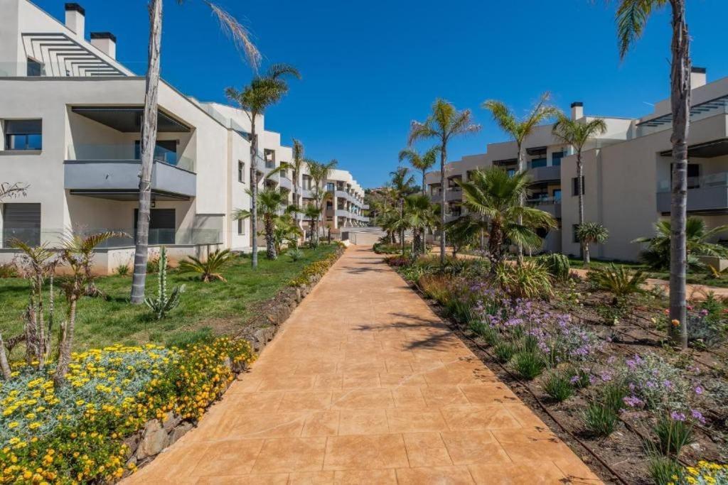 1º Linea De Playa Con Piscina Panoramica & Parking Apartment