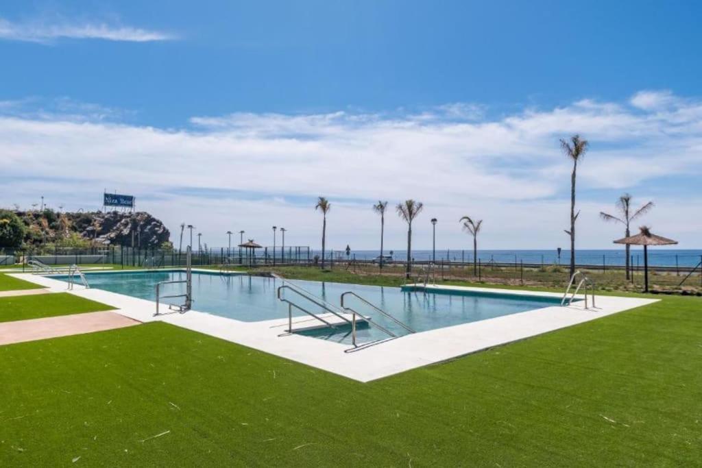 1º Linea De Playa Con Piscina Panoramica & Parking Apartment